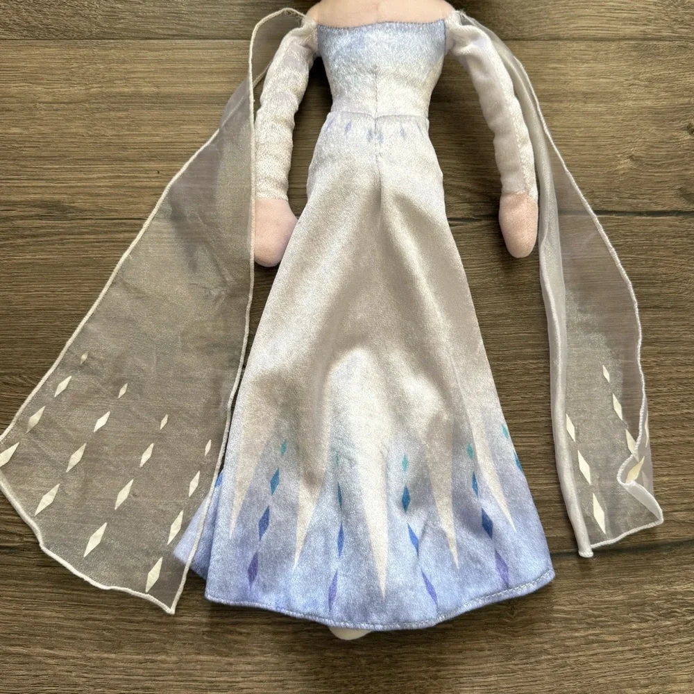 Disney Frozen 2 Elsa The Snow Queen Plush Doll 15